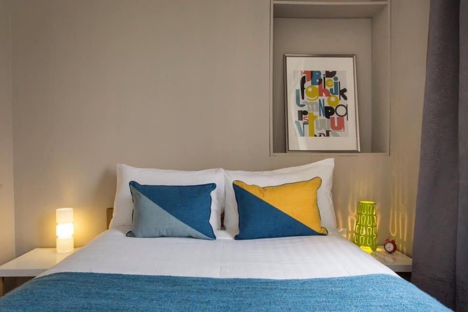Camden Apartment By Morethanstays Лондон Екстер'єр фото